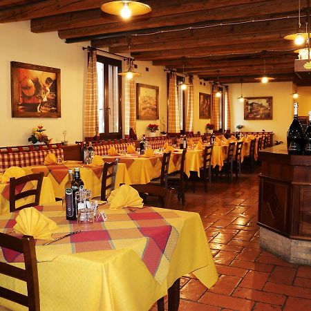 Hotel Ristorante "La Stazione" Cordovado Exteriör bild